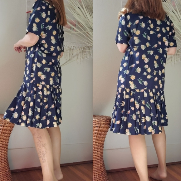 Vintage Floral Shift Dress - Picture 2 of 12